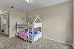 326 Baldwin St, Grand Prairie, TX 75052 - Photo 22