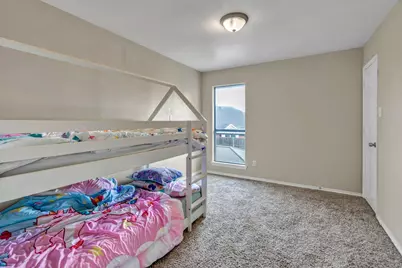 326 Baldwin Street, Grand Prairie, TX 75052 - Photo 18