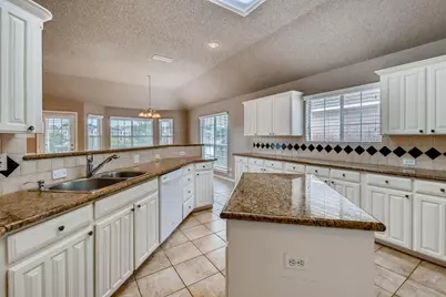 5930 River Bend Drive, Benbrook, TX 76132 - Photo 16