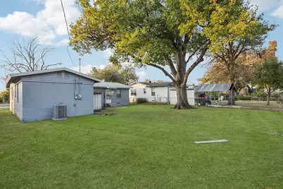 10042 Brockbank Drive, Dallas, TX 75229 - Photo 14