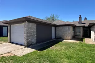6706 Crestmont Ct, Fort Worth, TX 76133 - Photo 2