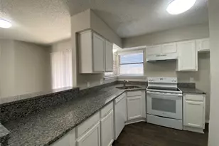 6706 Crestmont Ct, Fort Worth, TX 76133 - Photo 8