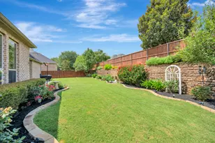 9144 Parson Dr, Lantana, TX 76226 - Photo 34