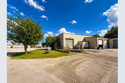 8523 Hwy 271 South Highway, Powderly, TX 75473 - Photo 4