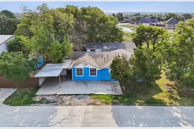 303 E 5th Street, Justin, TX 76247 - Photo 4