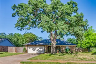 609 Henderson St, Joshua, TX 76058 - Photo 1