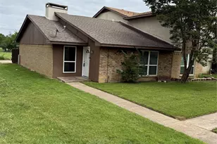 1402 S Carrier Pkwy, Grand Prairie, TX 75051 - Photo 4
