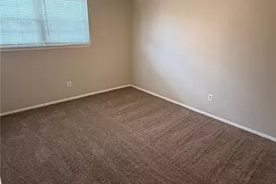 415 Stonehenge Dr, Arlington, TX 76014 - Photo 10