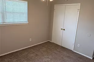 415 Stonehenge Dr, Arlington, TX 76014 - Photo 14