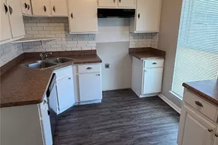 415 Stonehenge Dr, Arlington, TX 76014 - Photo 6