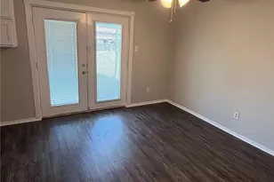 415 Stonehenge Dr, Arlington, TX 76014 - Photo 8