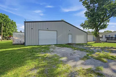 102 Front Street, Pottsboro, TX 75076 - Photo 22