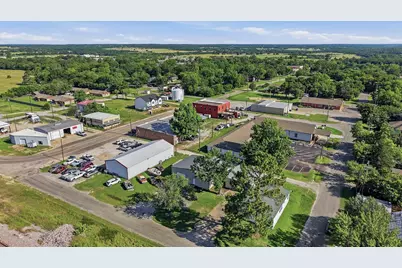 102 Front Street, Pottsboro, TX 75076 - Photo 6