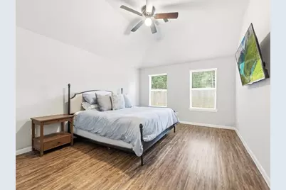8 Shady Oak Lane, Conroe, TX 77304 - Photo 10