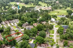 8 Shady Oak Ln, Conroe, TX 77304 - Photo 32