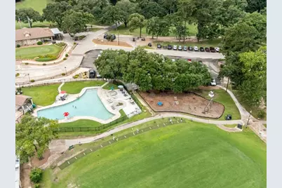 8 Shady Oak Lane, Conroe, TX 77304 - Photo 24