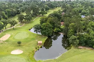 8 Shady Oak Ln, Conroe, TX 77304 - Photo 26