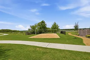 1013 Vernon Dr, Aubrey, TX 76227 - Photo 38