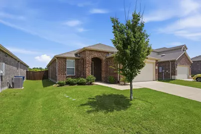 1013 Vernon Drive, Aubrey, TX 76227 - Photo 2