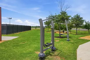 1013 Vernon Dr, Aubrey, TX 76227 - Photo 34