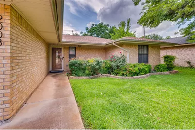 2008 Rocky Cove, Irving, TX 75060 - Photo 2
