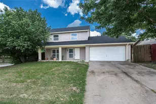 2213 Havenwood Dr, Arlington, TX 76018 - Photo 2