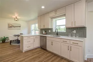 2213 Havenwood Dr, Arlington, TX 76018 - Photo 10