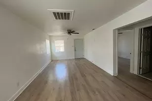 3711 Guaranty St, Dallas, TX 75215 - Photo 2