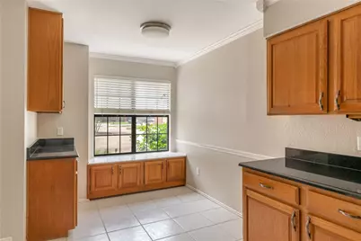 402 Santa Fe Trail #37, Irving, TX 75063 - Photo 4