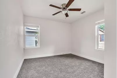 1800 Buena Vista Street, Mesquite, TX 75149 - Photo 12