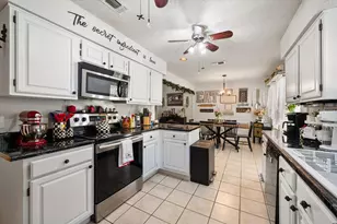 420 Misty Oaks St, Azle, TX 76020 - Photo 8