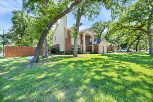 420 Misty Oaks St, Azle, TX 76020 - Photo 20