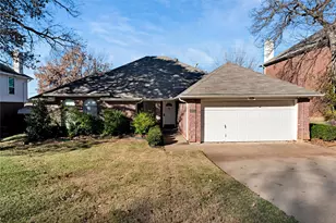 5202 Heatherdale Dr, Grapevine, TX 76051 - Photo 2