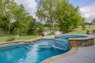 401 Spring Valley Rd, Weatherford, TX 76087 - Photo 8