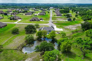 401 Spring Valley Rd, Weatherford, TX 76087 - Photo 4