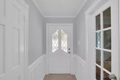 638 Arawe Circle E, Irving, TX 75060 - Photo 2