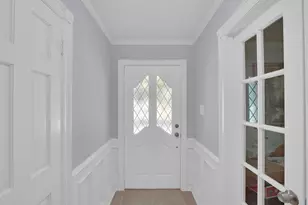 638 Arawe Circle E, Irving, TX 75060 - Photo 2