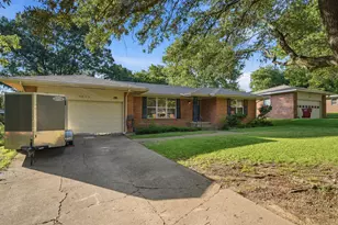 1411 Robin Dr, Sherman, TX 75092 - Photo 2