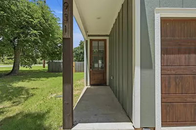 931 W Collins Street, Denison, TX 75020 - Photo 4