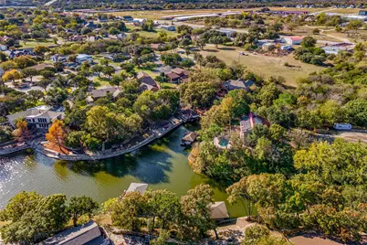 1612 Lakecrest Circle, Granbury, TX 76048 - Photo 36