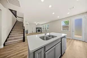 3524 Hathaway Ct, Irving, TX 75062 - Photo 6