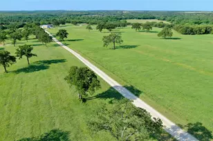 322 Liberty Chapel Rd, Saint Jo, TX 76265 - Photo 1