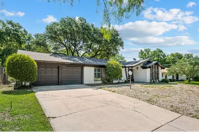 1760 Northridge Drive, Hurst, TX 76054 - Photo 2