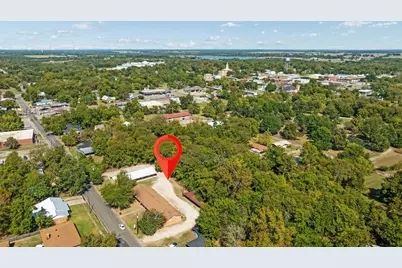 401 S Donoho Street, Clarksville, TX 75426 - Photo 2