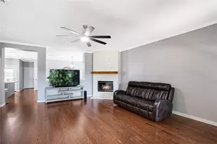 10956 Colonial Heights Ln, Fort Worth, TX 76179 - Photo 6