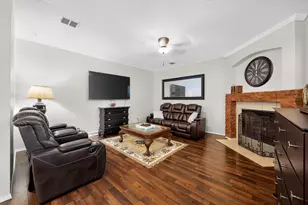 10610 Gleneagles Ln, Rowlett, TX 75089 - Photo 6