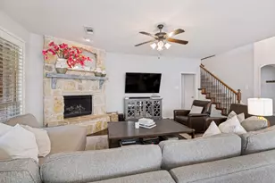 1300 Burnett Dr, Lantana, TX 76226 - Photo 4