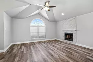1533 Prescott Dr, Lancaster, TX 75134 - Photo 2