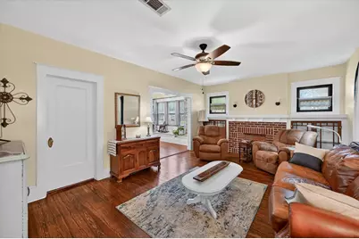 801 S Hall Street, Ennis, TX 75119 - Photo 4