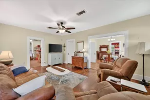 801 S Hall St, Ennis, TX 75119 - Photo 6